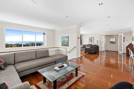 Photo of property in 8 Eastcliffe Road, Castor Bay, Auckland, 0620