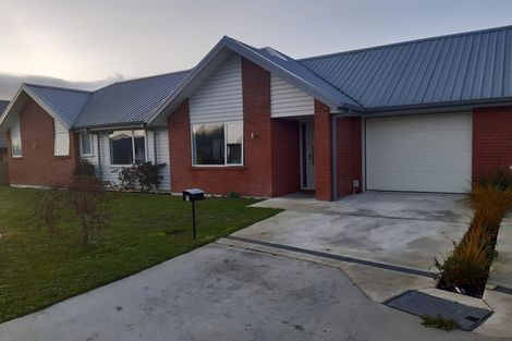Photo of property in 7 Clifford Place, Amberley, 7410