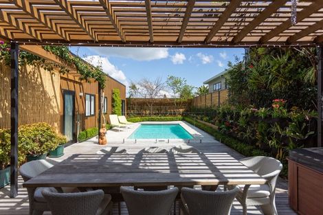 Photo of property in 70 Orkney Road, Mount Maunganui, 3116