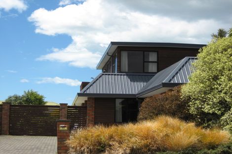 Photo of property in 7 Grove Place, Rangiora, 7400