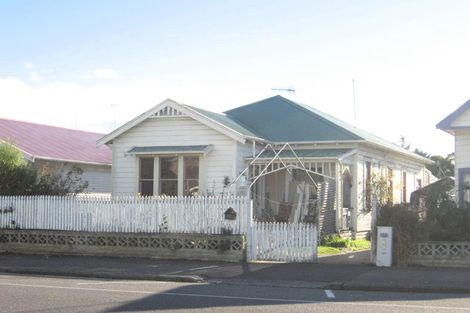 Photo of property in 37 Latham Street, Napier South, Napier, 4110
