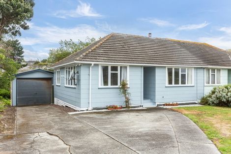 Photo of property in 15 Kapiti Crescent, Titahi Bay, Porirua, 5022