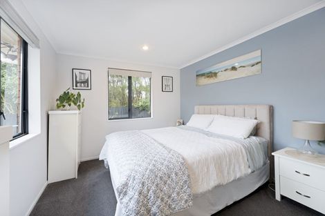 Photo of property in 21 Misty Valley Drive, Henderson, Auckland, 0612