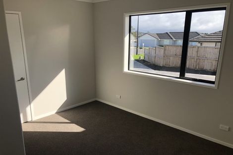 Photo of property in 44 Charlotte Drive, Omokoroa, 3114