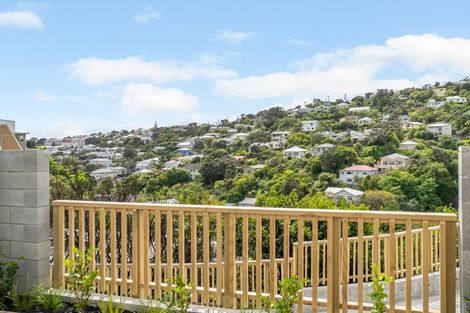 Photo of property in 2/67 Tiketike Way, Brooklyn, Wellington, 6021