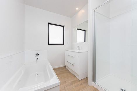 Photo of property in 2 Saffron Street, Birkdale, Auckland, 0626