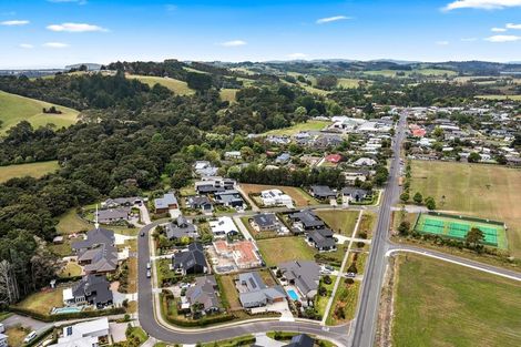 Photo of property in 28 Awanui Crescent, Matakana, Warkworth, 0985