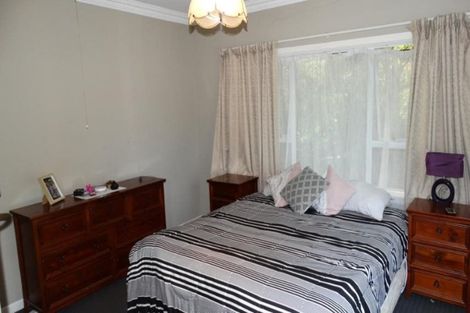Photo of property in 1/7 Te Atatu Road, Te Atatu South, Auckland, 0610