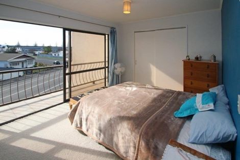 Photo of property in 4/80 Battery Road, Ahuriri, Napier, 4110
