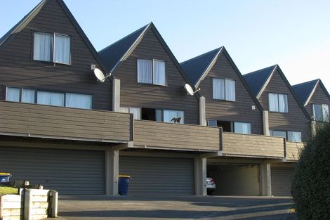 Photo of property in 10/41 Waipa Street, Birkenhead, Auckland, 0626