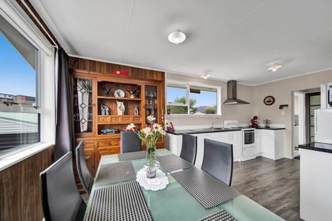 Photo of property in 19 Grenville Street, Marfell, New Plymouth, 4310