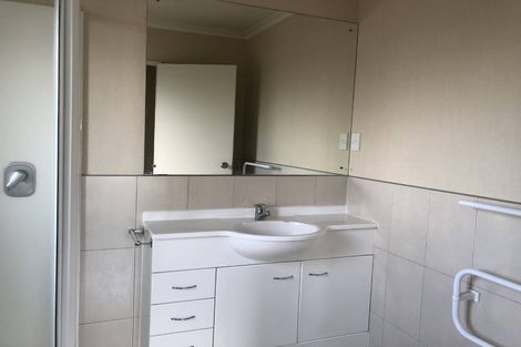 Photo of property in 20 Fergy Crescent, Wattle Downs, Auckland, 2103