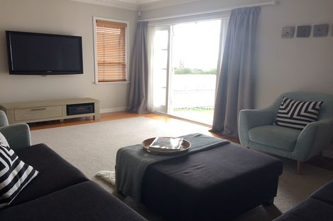 Photo of property in 46 Tiroroa Avenue, Te Atatu South, Auckland, 0610