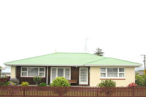 Photo of property in 2 Lenton Street, Aranui, Christchurch, 8061