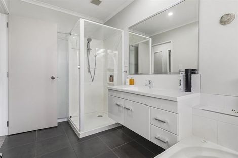 Photo of property in 83 Doncaster Drive, Papamoa Beach, Papamoa, 3118