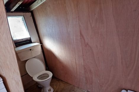 Photo of property in 18 Kent Street, Patea, 4520