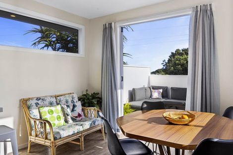 Photo of property in 71 Marama Crescent, Spotswood, New Plymouth, 4310