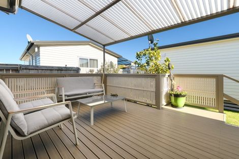 Photo of property in 11 Kamahi Crescent, Papamoa Beach, Papamoa, 3118