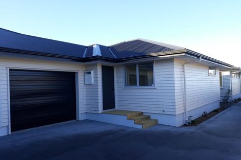 Photo of property in 2/170 Palmers Road, New Brighton, Christchurch, 8083