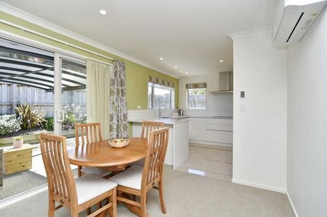 Photo of property in 21 Tutton (pvt) Mews, Rangiora, 7400