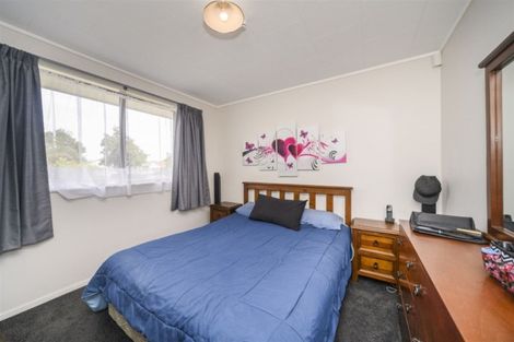 Photo of property in 19 Mcleavey Drive, Kelvin Grove, Palmerston North, 4414