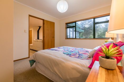 Photo of property in 207c Woodlands Park Road, Titirangi, Auckland, 0604