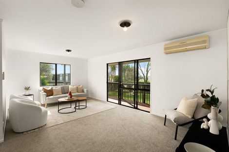 Photo of property in 37 Puriri Road, Pukekohe, 2120