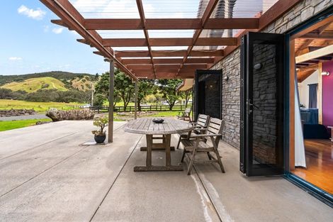 Photo of property in 178 Ngahau Bay Road, Helena Bay, Hikurangi, 0184