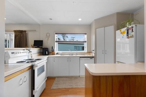 Photo of property in 98 Oxford Road, Okato, 4335