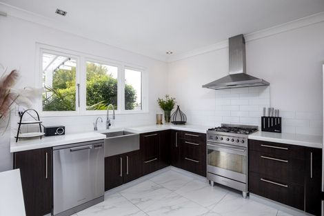 Photo of property in 293a Carrington Street, Vogeltown, New Plymouth, 4310