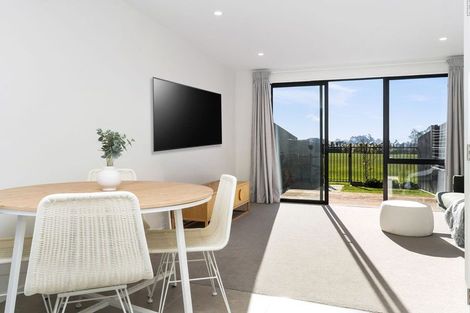 Photo of property in 5 Malaga Crescent, Harewood, Christchurch, 8051