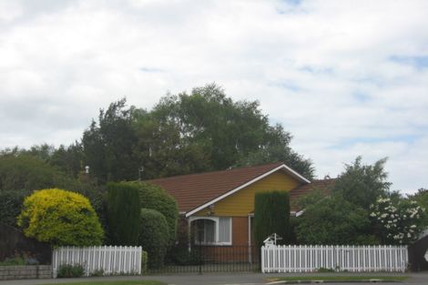 Photo of property in 7 Quinton Place, Bishopdale, Christchurch, 8053
