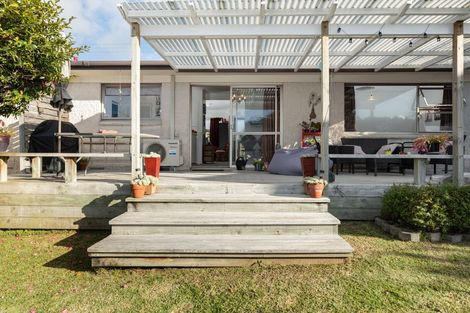 Photo of property in 35 Smiths Road, Matua, Tauranga, 3110