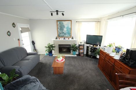 Photo of property in 194 Balmoral Drive, Tokoroa, 3420