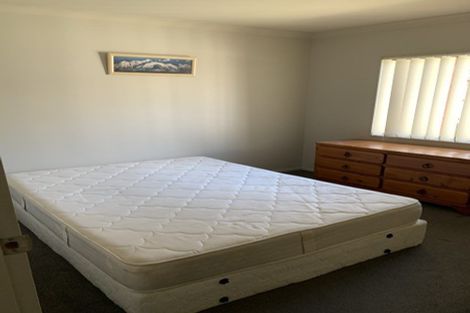 Photo of property in 42 Mandalay Place, Waiuku, 2123