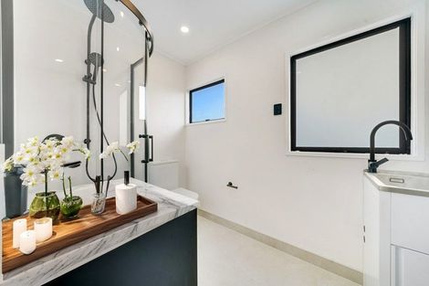 Photo of property in 64 Redcrest Avenue, Red Hill, Papakura, 2110