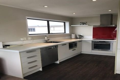 Photo of property in 2/126 Bucklands Beach Road, Bucklands Beach, Auckland, 2012
