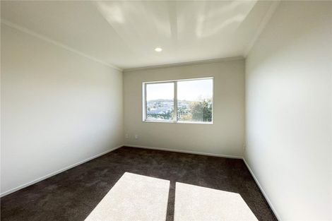 Photo of property in 6 Sai Ridge Close, Pukekohe, 2120