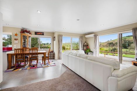 Photo of property in 92 Maungakaramea Road, Puwera, Whangarei, 0178