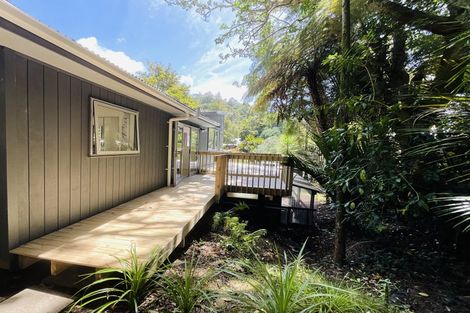 Photo of property in 37 Western Road, Laingholm, Auckland, 0604