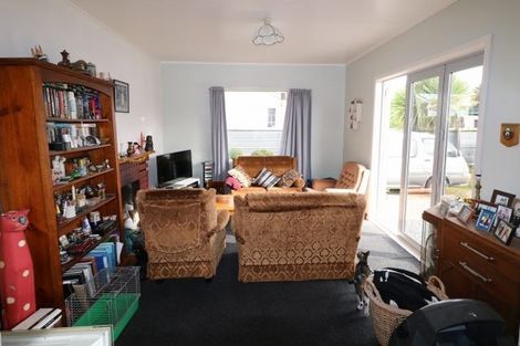 Photo of property in 68 Conway Road, Eltham, 4322