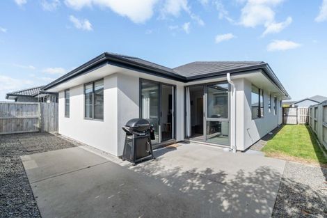 Photo of property in 40 Hills View Drive, Papamoa, 3118
