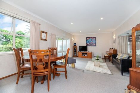 Photo of property in 23 Sherwood Avenue, Te Atatu South, Auckland, 0610