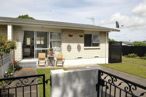 Photo of property in 4/50 Middle Road, Havelock North, 4130