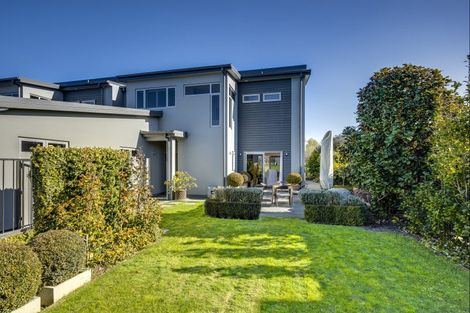 Photo of property in 12 Bray Place, Havelock North, 4130