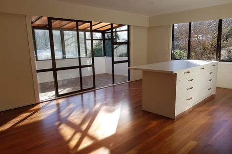 Photo of property in 132 Parkvale Road, Karori, Wellington, 6012