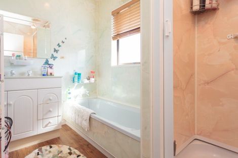 Photo of property in 9 Montgomery Crescent, Putaruru, 3411