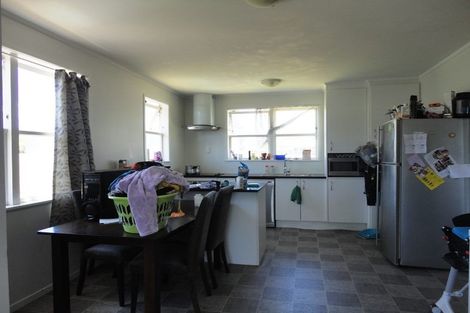 Photo of property in 25 Romney Place, Manurewa, Auckland, 2102