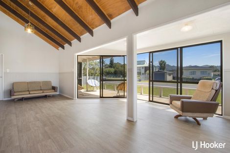 Photo of property in 1 Patterson Place, Waihi Beach, 3611