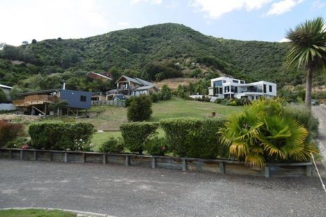 Photo of property in 312b Waikawa Road, Waikawa, Picton, 7220